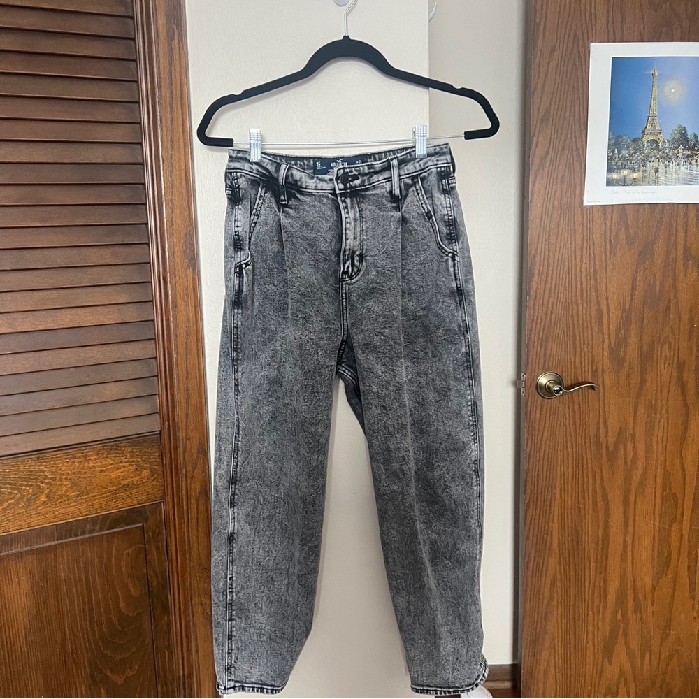 Hollister Co. ultra high-waisted grey mom jeans